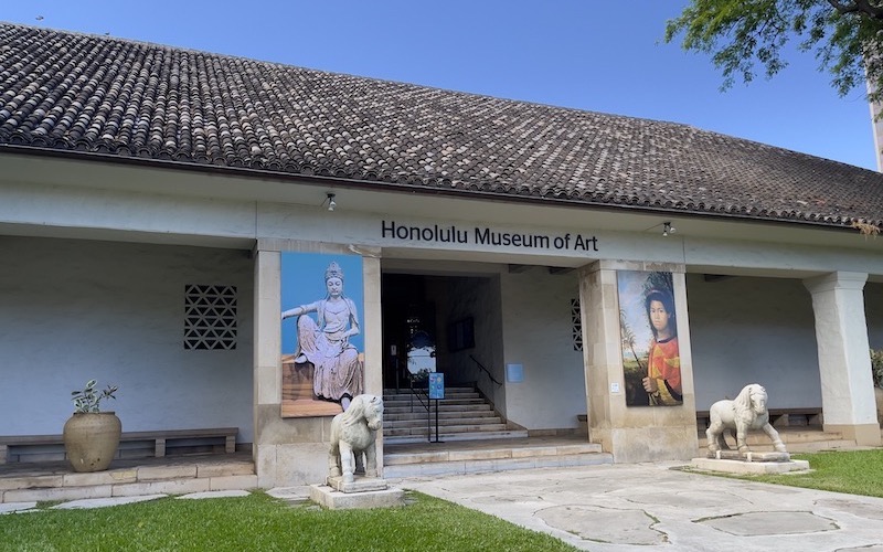 Honolulu Museum of Art entrance