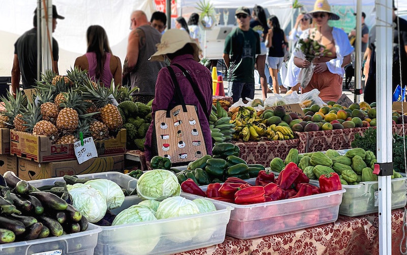 farmers' market kakaako