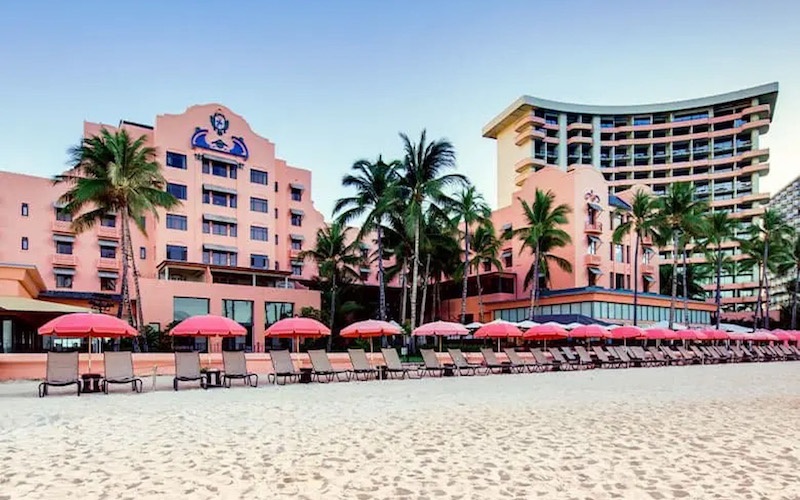 beach front of royal hawaiian