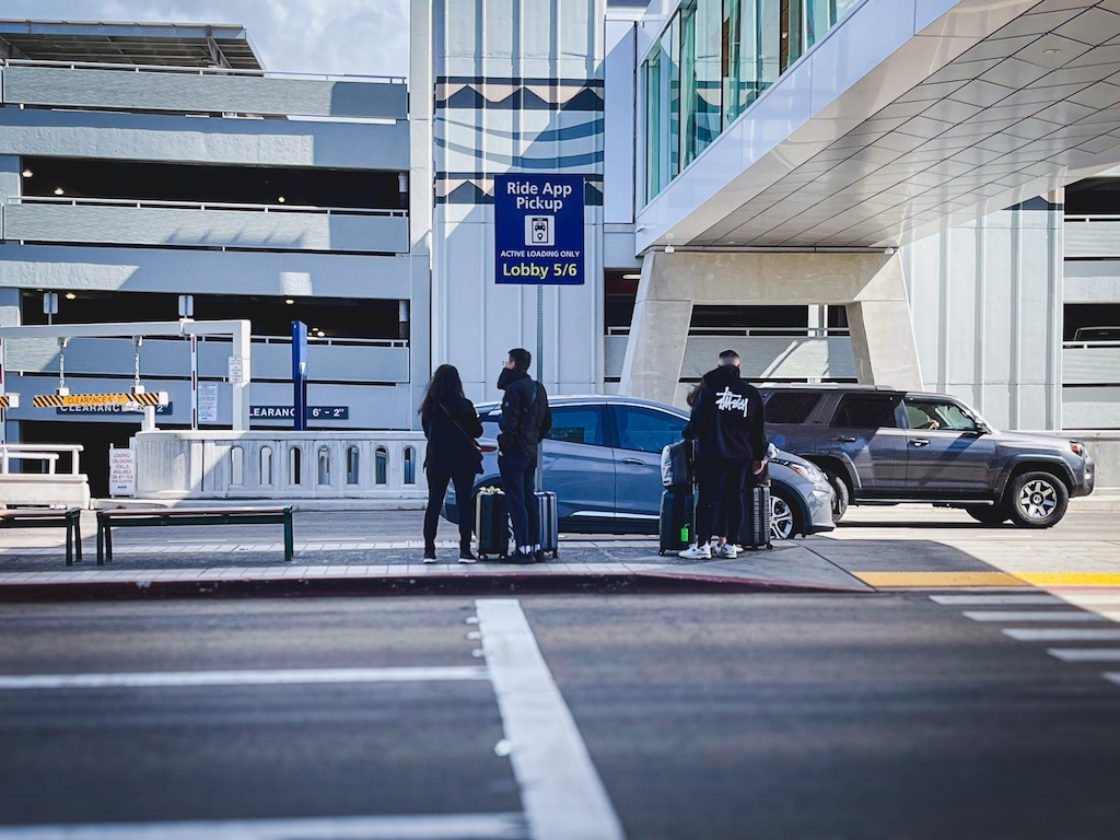 Waiting for Rideshare at honolulu airport